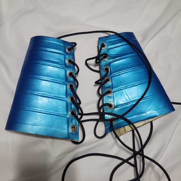 REAL LATEX by DAWNAMATRIX Blue & Silver/ Gold Lace-Up Gauntletts - Picture 3 of 4